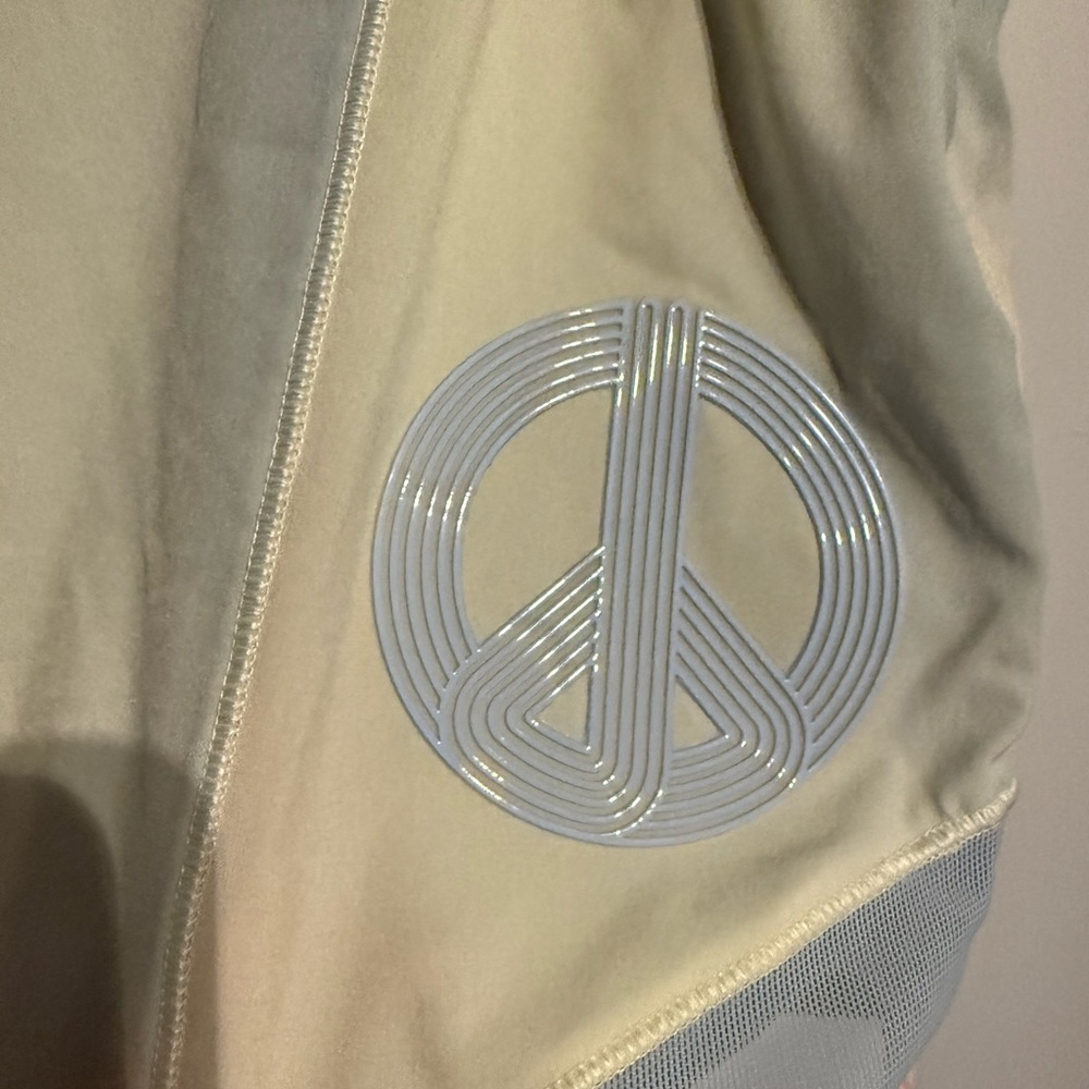 Rare Lululemon × Madhappy Hotty Hot HR Short 4"' Size 10 - Picture 2 of 8